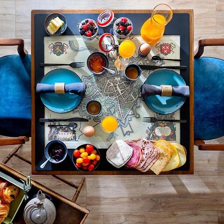Bed & Breakfast - Gallery 'T Speelhuys Breda Bagian luar foto