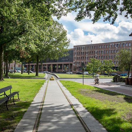 Bed & Breakfast - Gallery 'T Speelhuys Breda Bagian luar foto